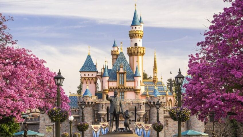 Walt Disneyland | Coupons 24x7